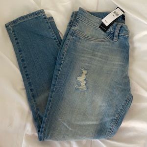 NWT - Banana Republic Distressed Legging Jeans